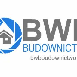 Logo firmy BWB Budownictwo z niebieskim symbolem domu w okręgu i szarym napisem BWB BUDOWNICTWO bwbbudownictwo.pl