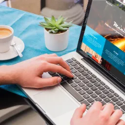 Strona internetowa wykonana dla firmy Manitek realizacja Sto15 Studio Reklama Kielce