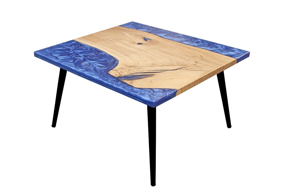 Stolik z dębu z żywicą