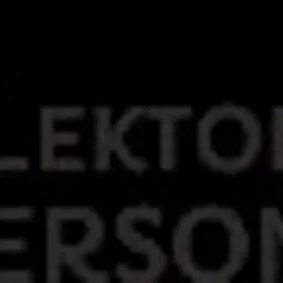 Logo firmy Lektor Personalny z niebieskim symbolem graficznym po lewej stronie i szarym napisem po prawej na czarnym tle.