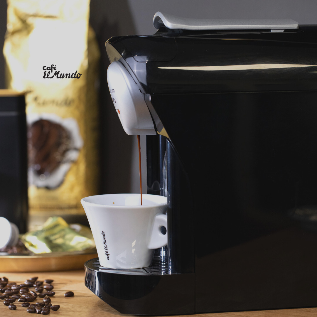 Kawa włoska i ekspresy z Włoch. Kawa w kapsułkach i kawa ziarnista.