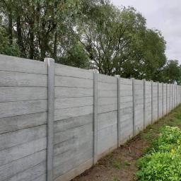 Produkcja i montaż elemenów betonowych (ogrodzenia, doniczki, ściany garaży)