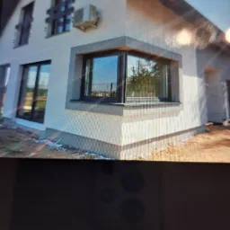 Wykonanie elewacji i położenie tynku szlachetnego