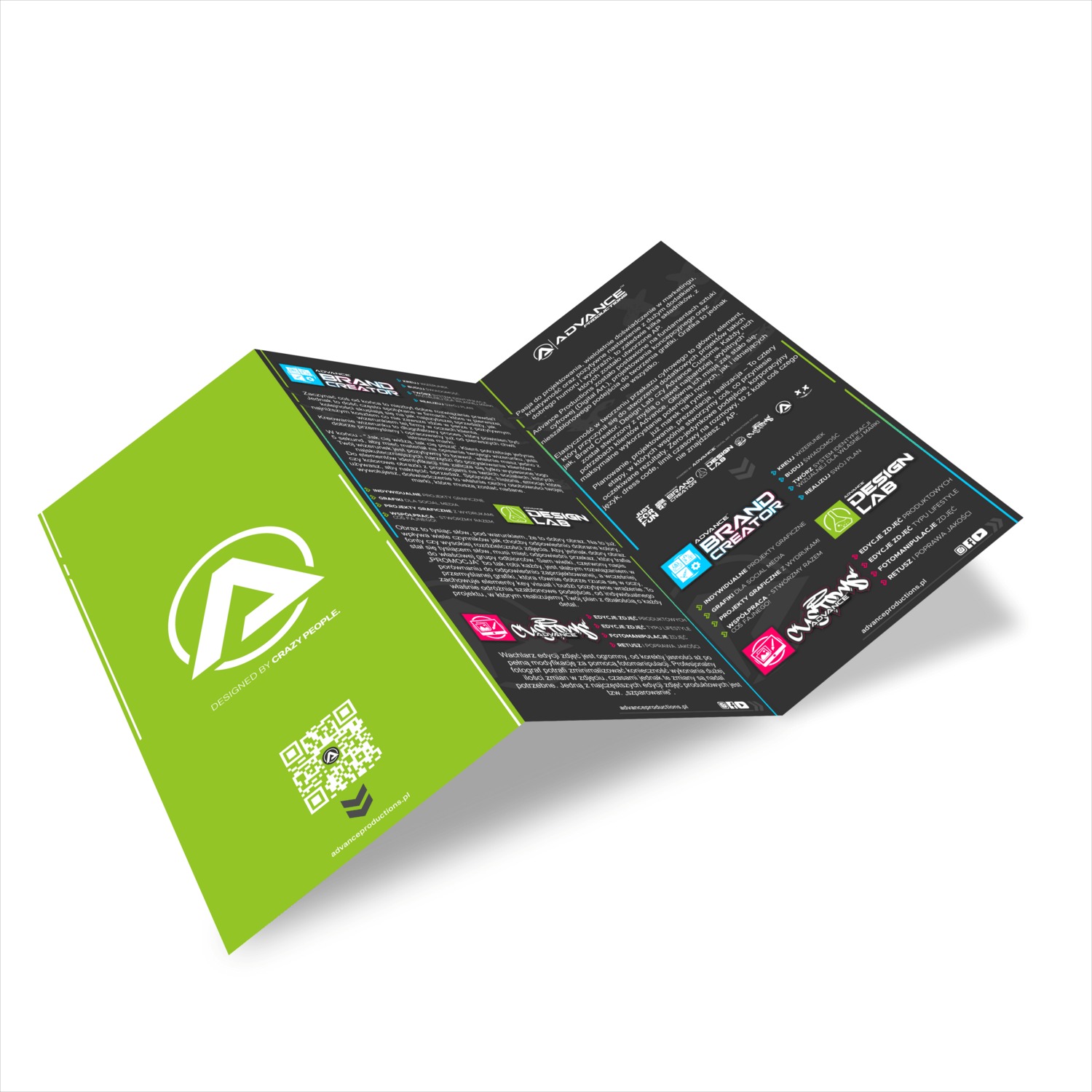 Rozłożona trójdzielna ulotka reklamowa firmy Advance Productions z zielonym panelem bocznym prezentującym logo i hasło 'Designed by Crazy People', a także kod QR i adres strony internetowej, na tle...