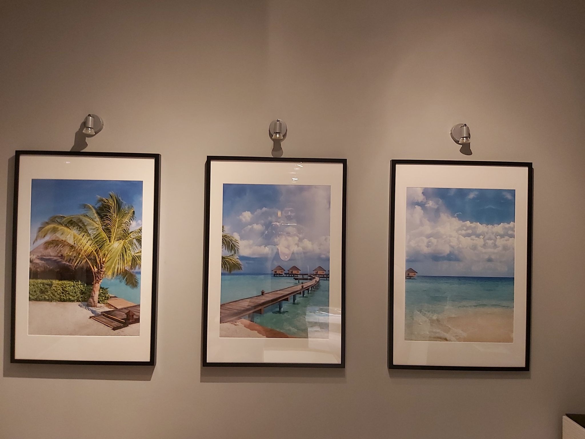 Druk wielkoformatowy, plakaty wykonane na zlecenie klienta w formacie B1