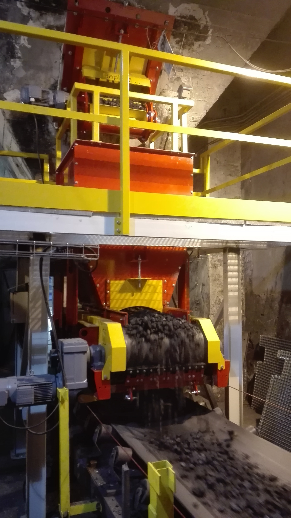 Układ dozowania koksu do pieca Q=60 T/h