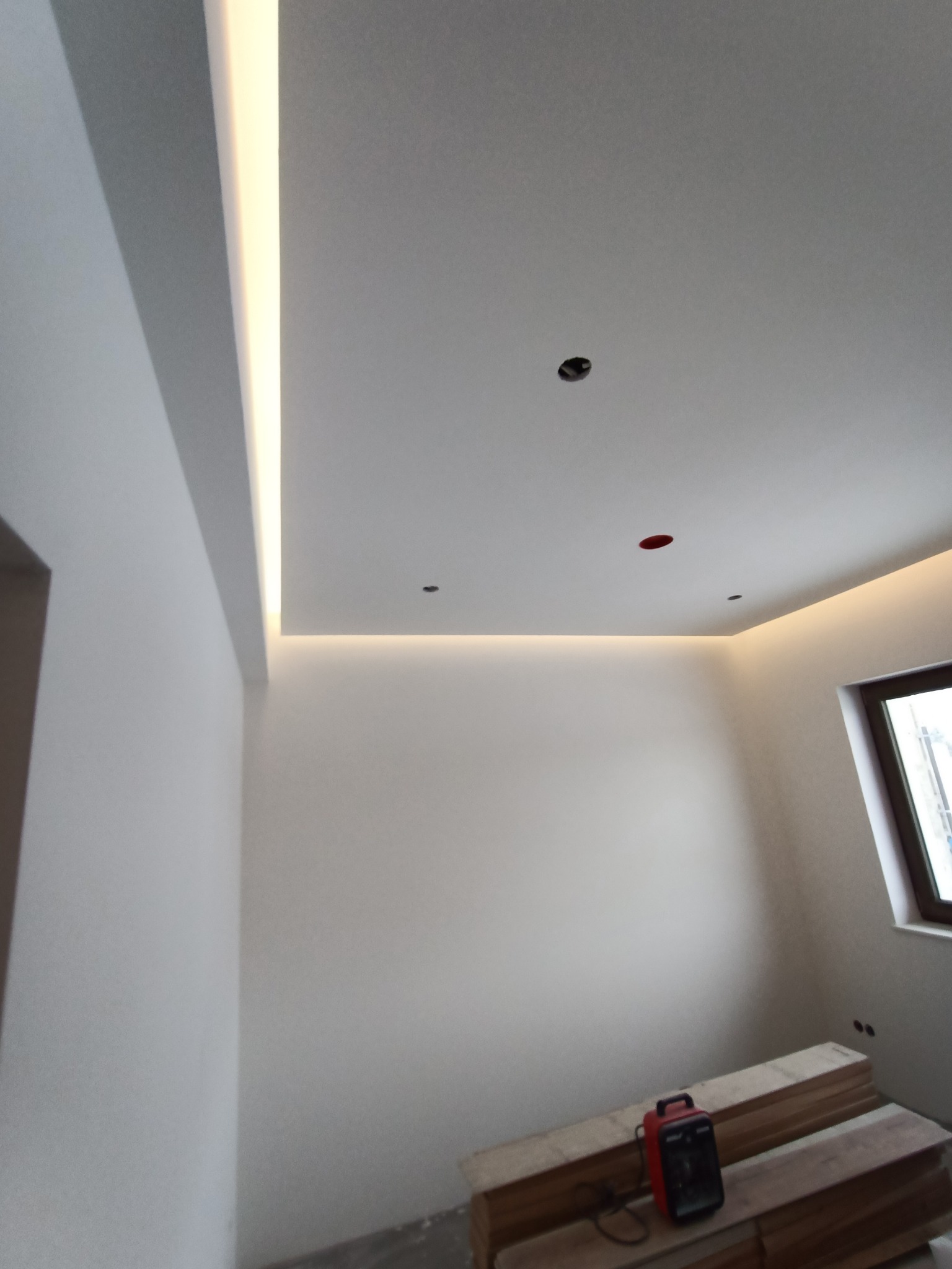 Sufit LED plywajacy