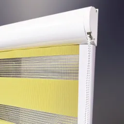 Roleta dzień noc w kasecie.