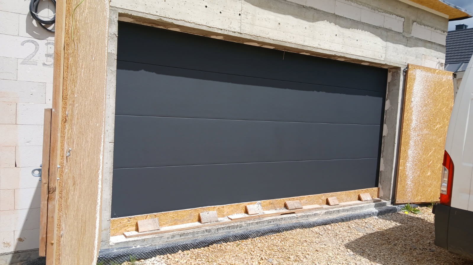 Panel bez przetłoczeń