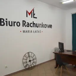 Biuro mieści się przy ul. Partyzantów 14 w Jędrzejowie. I piętro