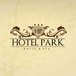 Eleganckie logo Hotel Park Hotel & SPA z monogramem HP w ozdobnej tarczy, zwieńczone trzema gwiazdkami, umieszczone na kremowym tle z subtelnym roślinnym ornamentem.
