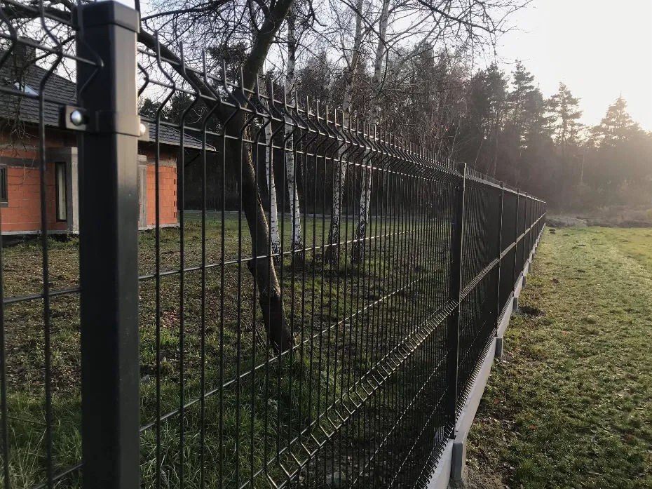 Ogrodzenie panelowe 153cm wysokości + podmurówka 0.25. Standardowa wersja