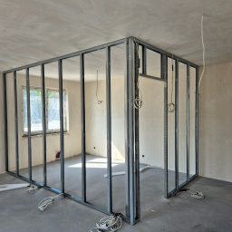 Montaż ścian działowych w Chrzanowie dla Dombud S.A