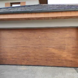 Brama garażowa kolor złoty dąb