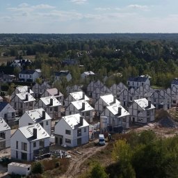 Inwestycja budynków 2 oraz 4 lokalowych , NOVE Piaseczno realizowana dla JDM Deweloper, całkowity zakres prac to około ~ 12.000m2!💪 Realizacja odbywa się w kilku etapach , zakończenie prac planowane na koniec 2026r. 