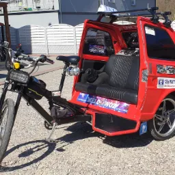 MeloWóz - Oryginalny Fiat 126p w mocno imprezowej wersji