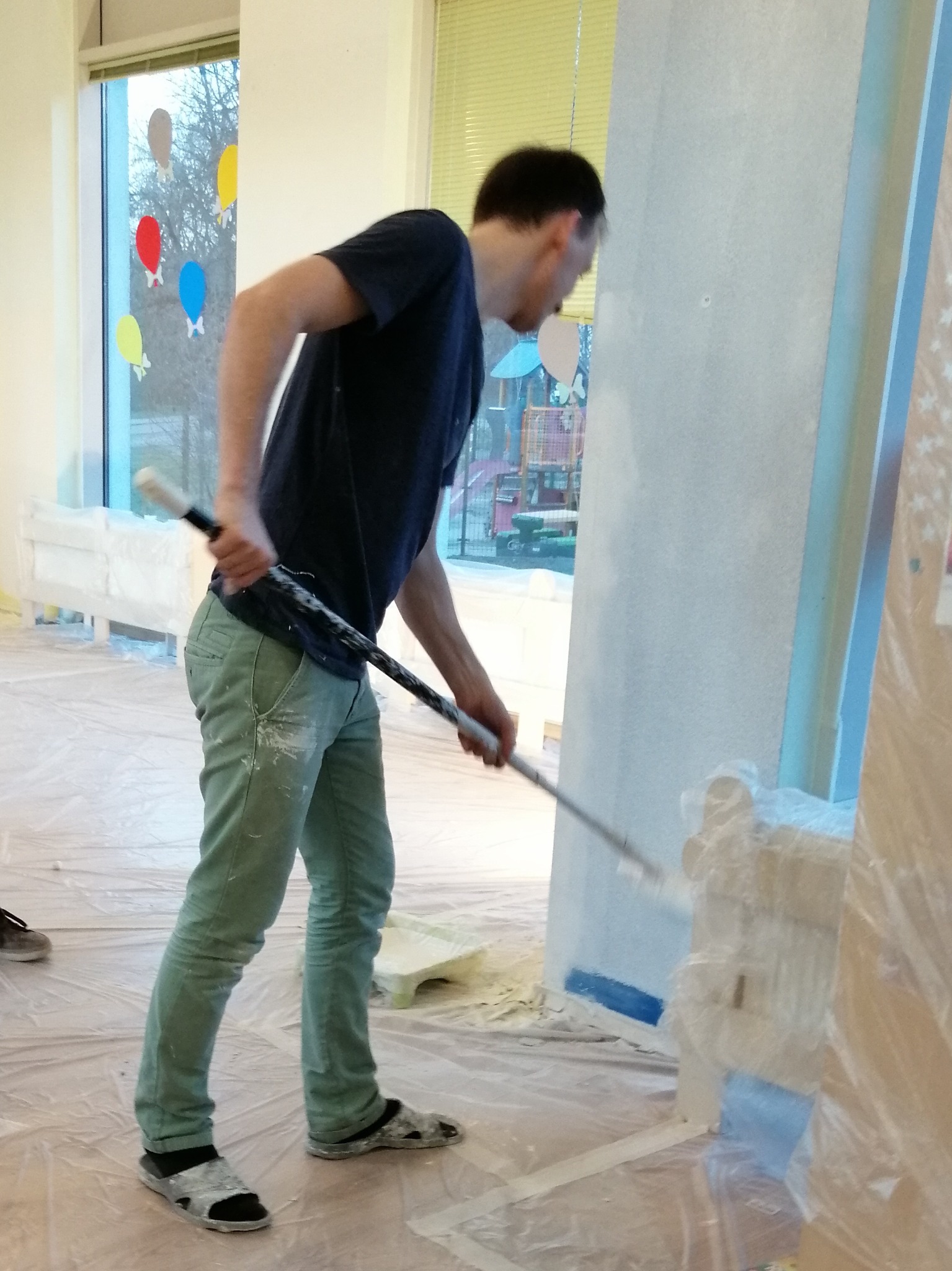 Malowanie przedszkola : podkład + zmiana kolorów