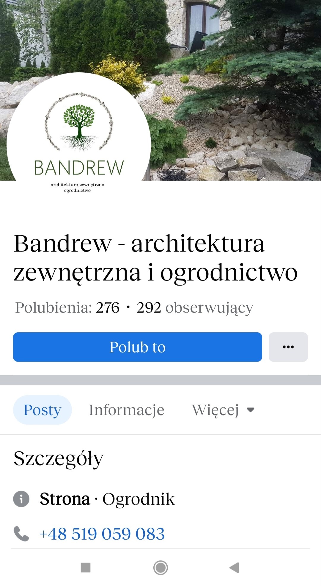 Logo firmy Bandrew architektura zewnętrzna i ogrodnictwo, na tle fragmentu ogrodu z kamieniami i roślinami iglastymi.