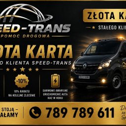 SPEED-TRANS Pomoc Drogowa - Grafika reklamowa przedstawiająca czarną lawetę Speed-Trans z załadowanym samochodem, na tle dramatycznego nieba. Widoczne złote napisy o 'Złotej Karcie' i numer telefonu.