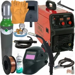 Zestaw spawalniczy: czerwona spawarka inwertorowa Praktik MIG 1800, butla z gazem osłonowym, drut spawalniczy na szpuli, maski spawalnicze, rękawice ochronne, regulator ciśnienia i preparat...