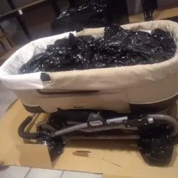 A Może wózek, samemu też niezbyt łatwo go zapakować aby dotarł cały do odbiorcy.