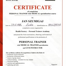 Certyfikat trenera personalnego w języku angielskim. 