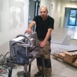 BUDOM Tomasz Wojnowski - Kładzenie Tapet Wrocław