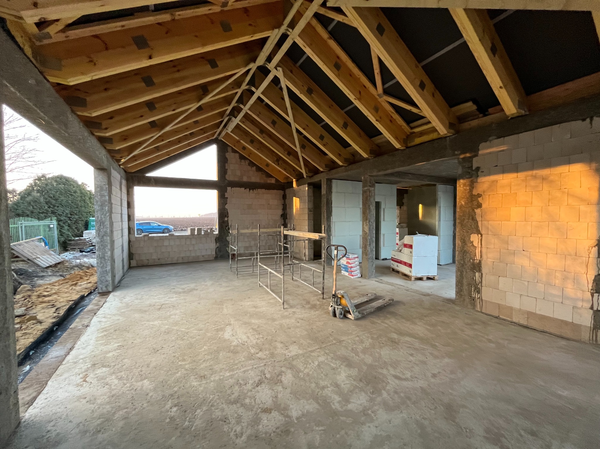 2024 Budynek Jednorodzinny w Żernikach, Wykonano Stan Surowy