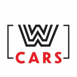 Logo firmy z dużą, czarną literą W wpisaną w kwadratowy nawias i czerwonym napisem 'CARS' pod nią.