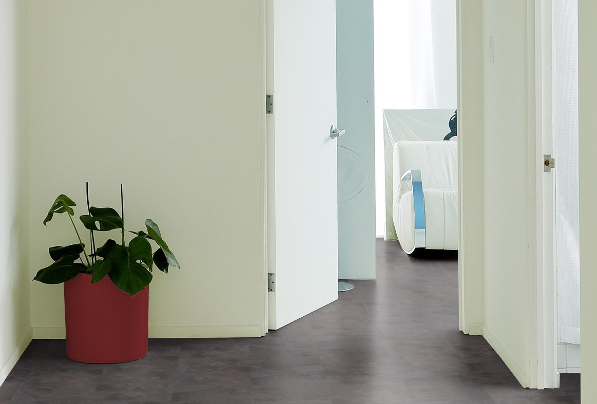 Gabinet kosmetyczny w Poznaniu - panele winylowe LVT