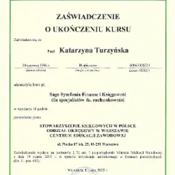 Skan zaświadczenia o ukończeniu kursu Sage Symfonia Finanse i Księgowość dla specjalistów ds. rachunkowości, wydanego przez Stowarzyszenie Księgowych w Polsce, Oddział Okręgowy w Warszawie, Centrum...