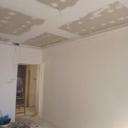 Sufit podwieszany z półką LED Plus elektryka