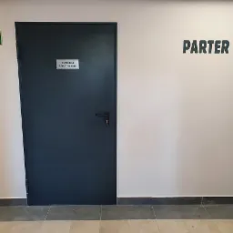 Nasza realizacja drzwi techniczne ( ok. 12 szt) w budynku wielolokalowym w Olecku.