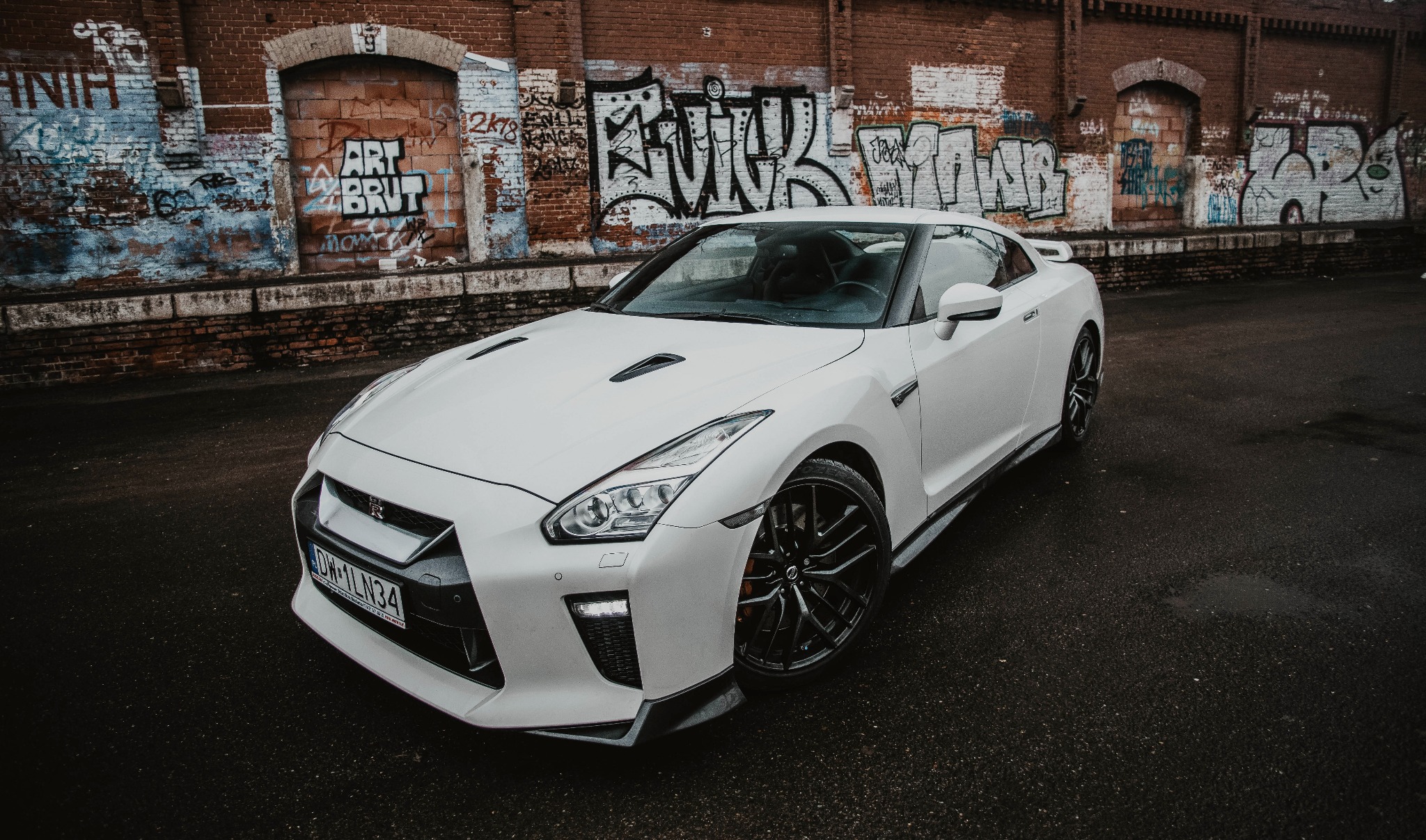 Nissan GTR - sesja dla wypożyczalni samochodów sportowych.