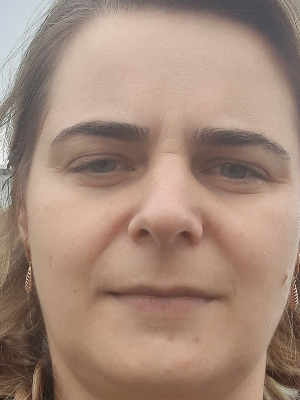 Zajmuje się transportem krajowym i miedzynarodowym