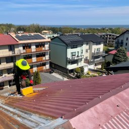 Malowanie dachu - Władywsławowo, 2021 r.