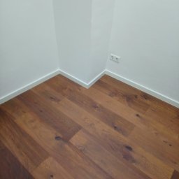 Jan Kohnke - Podłogi i listwy