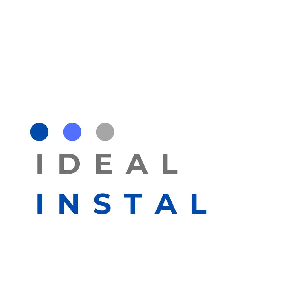 Logo firmy Ideal Instal z trzema kropkami w kolorach niebieskim, jasnoniebieskim i szarym, oraz napisem IDEAL w kolorze szarym i INSTAL w kolorze niebieskim na białym tle.