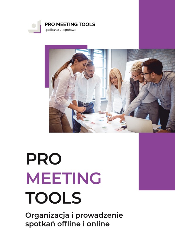 Okładka publikacji o organizacji spotkań offline i online: Grupa osób pochylona nad stołem z notatkami, laptop w tle, logo 'PRO MEETING TOOLS' u góry.