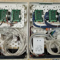 System alarmowy Satel - centrala na ponad 100 różnych czujek. Willa pod Wrocławiem