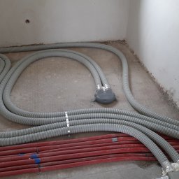 Marskot Marek Skotnicki - Prowadzenie rur nawiewnych