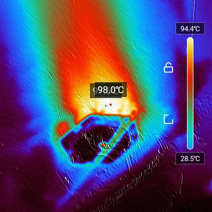 Termowizja zmywarki: obraz ukazuje rozkład temperatur, z punktem 98°C. Skala od 28.5°C do 94.4°C. Diagnostyka termowizyjna w serwisie AGD.