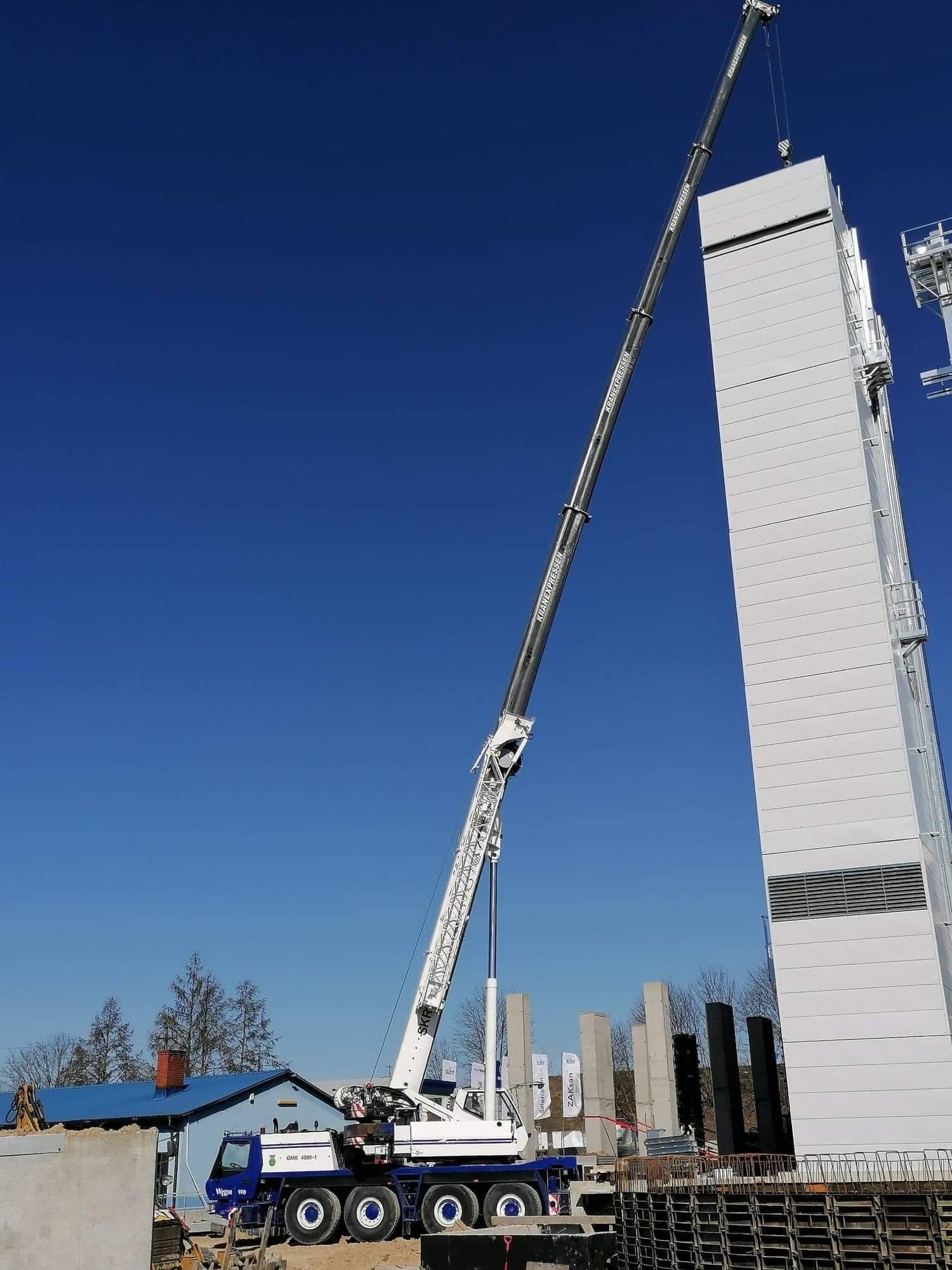 Montaż konstrukcji stalowych.