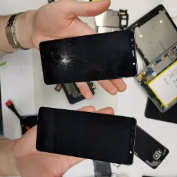 Wymiana ekranu w telefonie Samsung