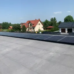 Instalacja o mocy 5,6 kW zbudowana z 16 modułów HYUNDAI 400Wp + inwerter SOLIS
