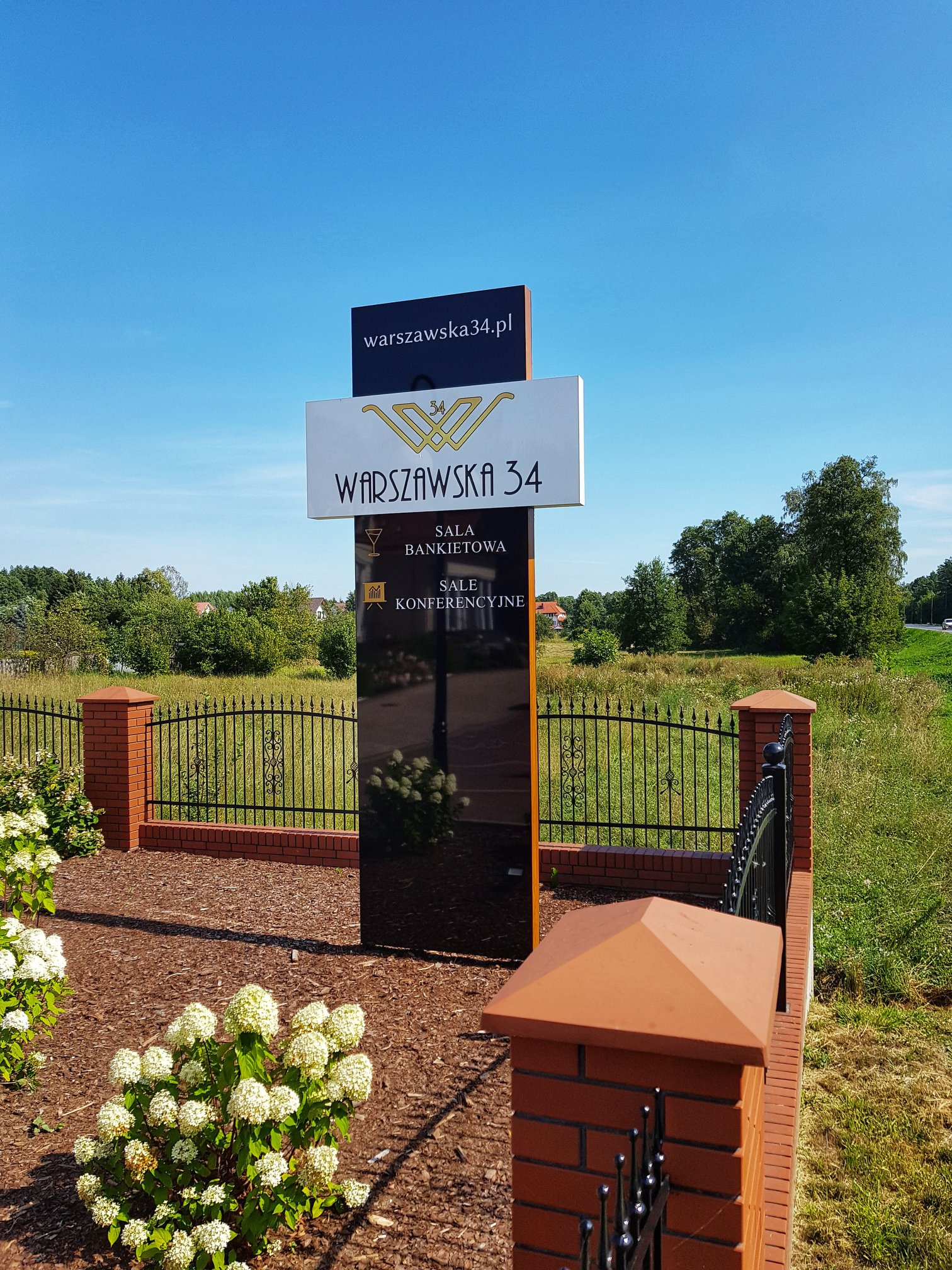 Pylon reklamowy Ostrołęka