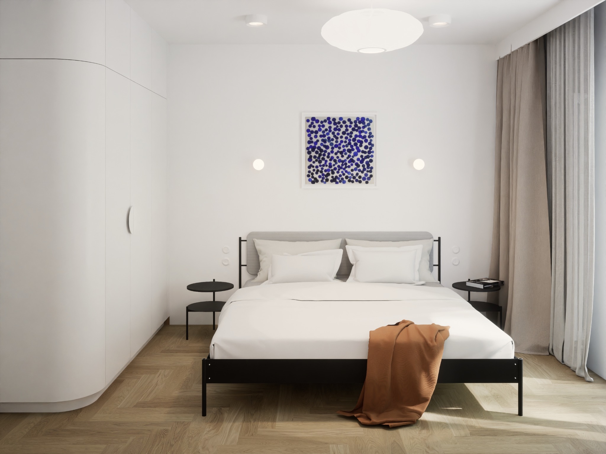 Jasna sypialnia z parkietem w jodełkę, minimalistycznym łóżkiem z czarną ramą, białymi szafkami i abstrakcyjnym obrazem z niebieskimi kropkami nad łóżkiem.