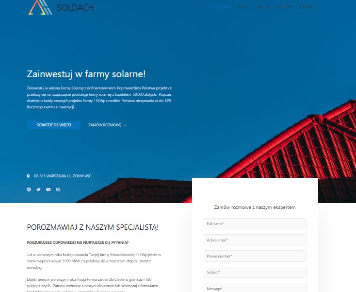 Strona internetowa firmy Soldach promująca inwestycje w farmy solarne, z widocznym formularzem kontaktowym i dachem w tle.