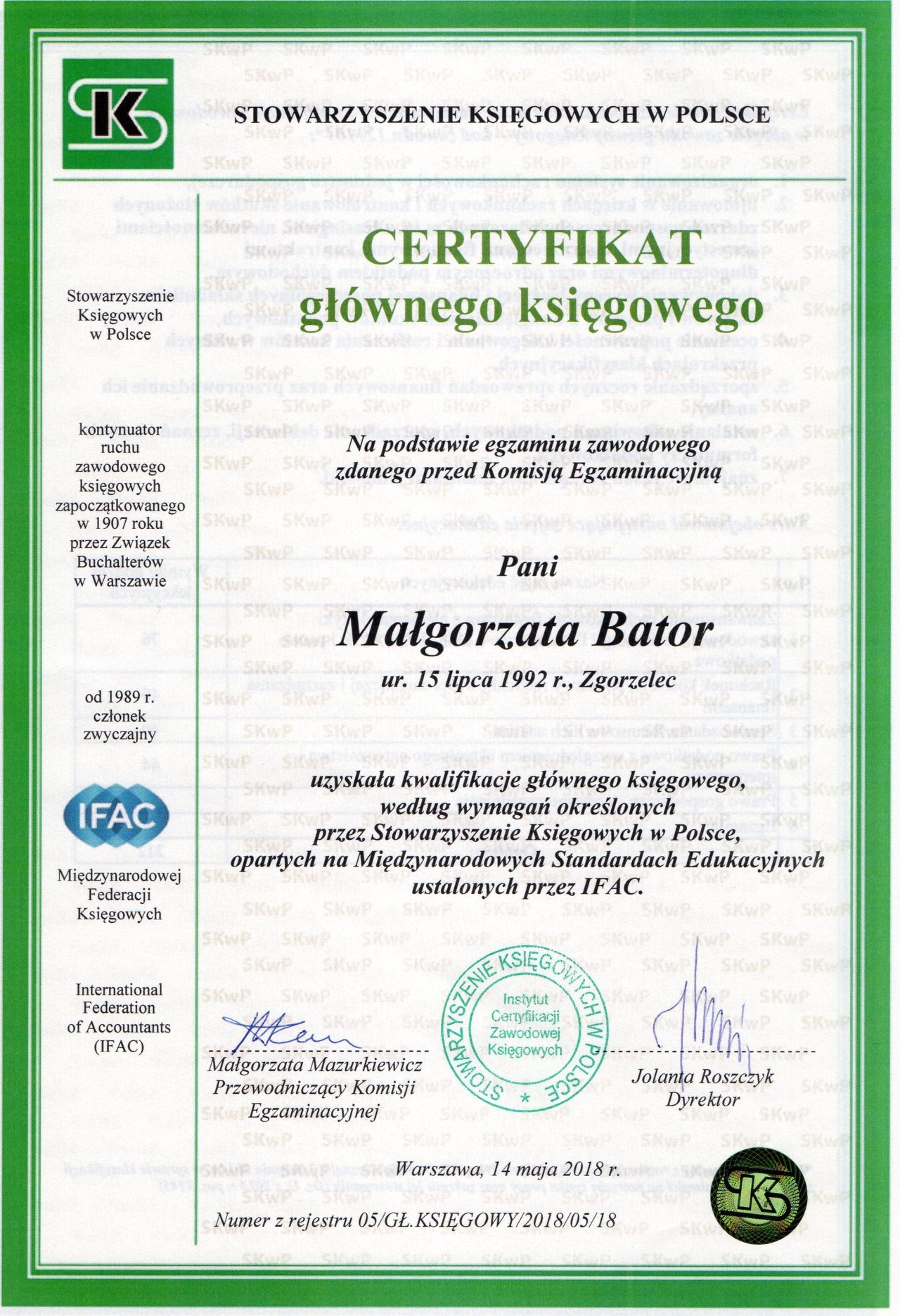 Skan certyfikatu głównego księgowego wydanego przez Stowarzyszenie Księgowych w Polsce dla Małgorzaty Bator, potwierdzający kwalifikacje uzyskane na podstawie egzaminu zawodowego, z datą wydania 14...