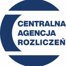 Logo firmy Centralna Agencja Rozliczeń w kolorze granatowym, umieszczone w okręgu przeciętym prostokątami.